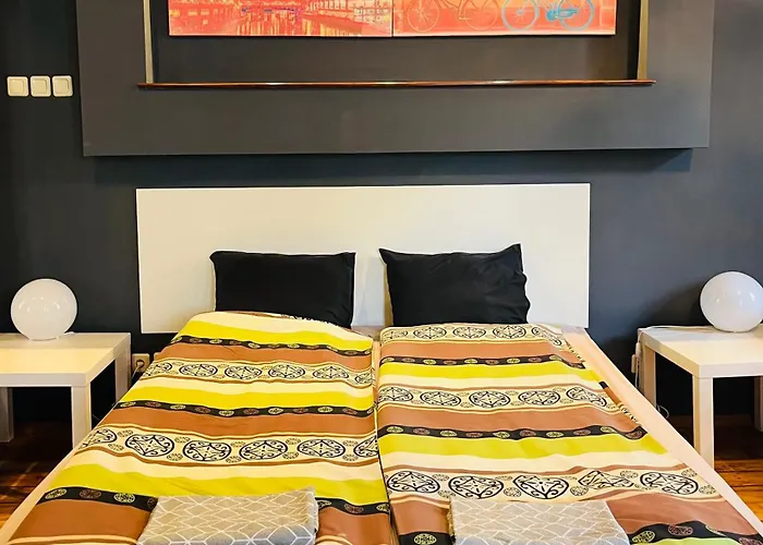 Lovely Place Апартамент *